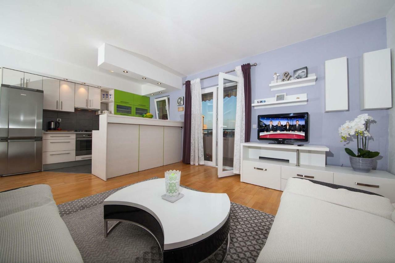 Apartment Sarena Makarska Buitenkant foto